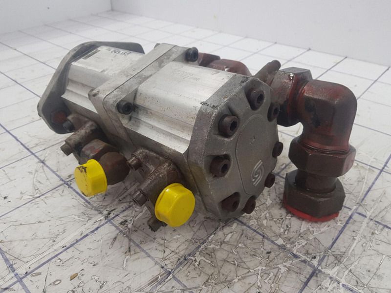 SAUER-DANFOSS 70 GMT dual gear pump - 유압 펌프 크레인 용 : 사진 2 SAUER-DANFOSS 70 GMT dual gear pump - 유압 펌프 크레인 용 : 사진 2