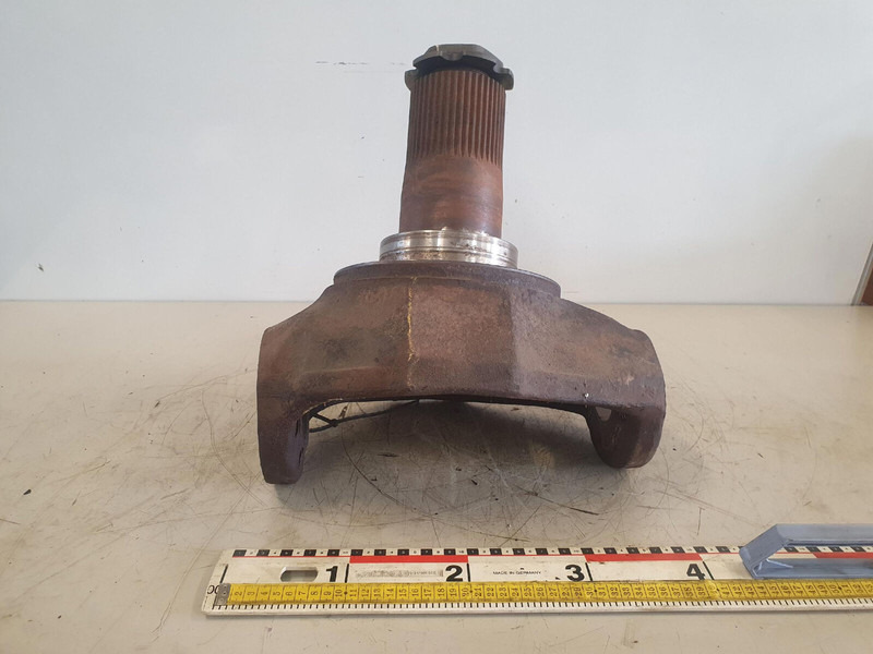 Terex AC 155 axle 3 steering knuckle 16 holes small - 스티어링 너클 크레인 용 : 사진 1 Terex AC 155 axle 3 steering knuckle 16 holes small - 스티어링 너클 크레인 용 : 사진 1