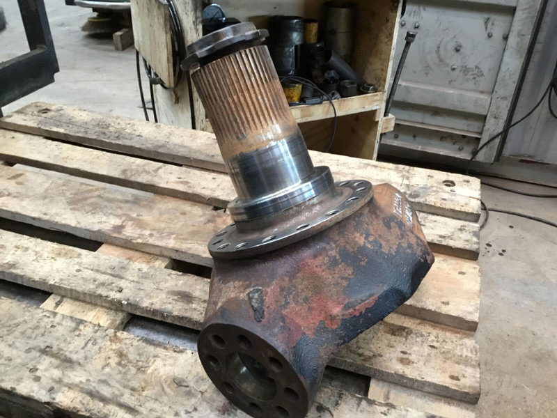 Terex AC 205 axle 4 left steering knuckle 16 holes - 스티어링 너클 크레인 용 : 사진 3 Terex AC 205 axle 4 left steering knuckle 16 holes - 스티어링 너클 크레인 용 : 사진 3
