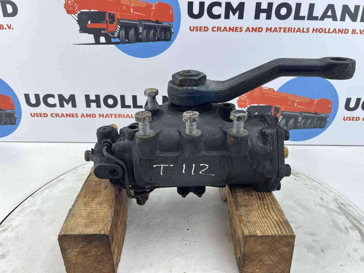 ZF LTM 1070 4.2 Steering box - 스티어링 기어 모바일 크레인 용 : 사진 1 ZF LTM 1070 4.2 Steering box - 스티어링 기어 모바일 크레인 용 : 사진 1