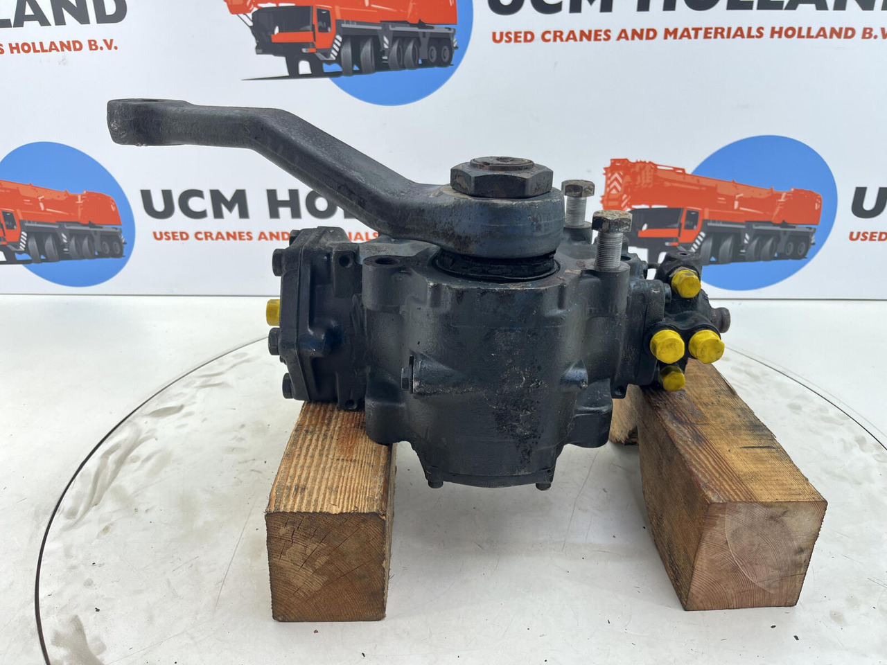 ZF LTM 1070 4.2 Steering box - 스티어링 기어 모바일 크레인 용 : 사진 3 ZF LTM 1070 4.2 Steering box - 스티어링 기어 모바일 크레인 용 : 사진 3