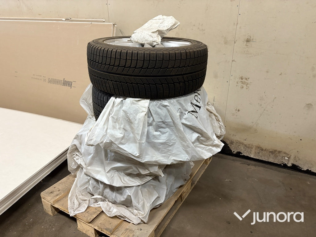 Däck & Fälg - MICHELIN X-ICE, Nya - 타이어 : 사진 1 Däck & Fälg - MICHELIN X-ICE, Nya - 타이어 : 사진 1