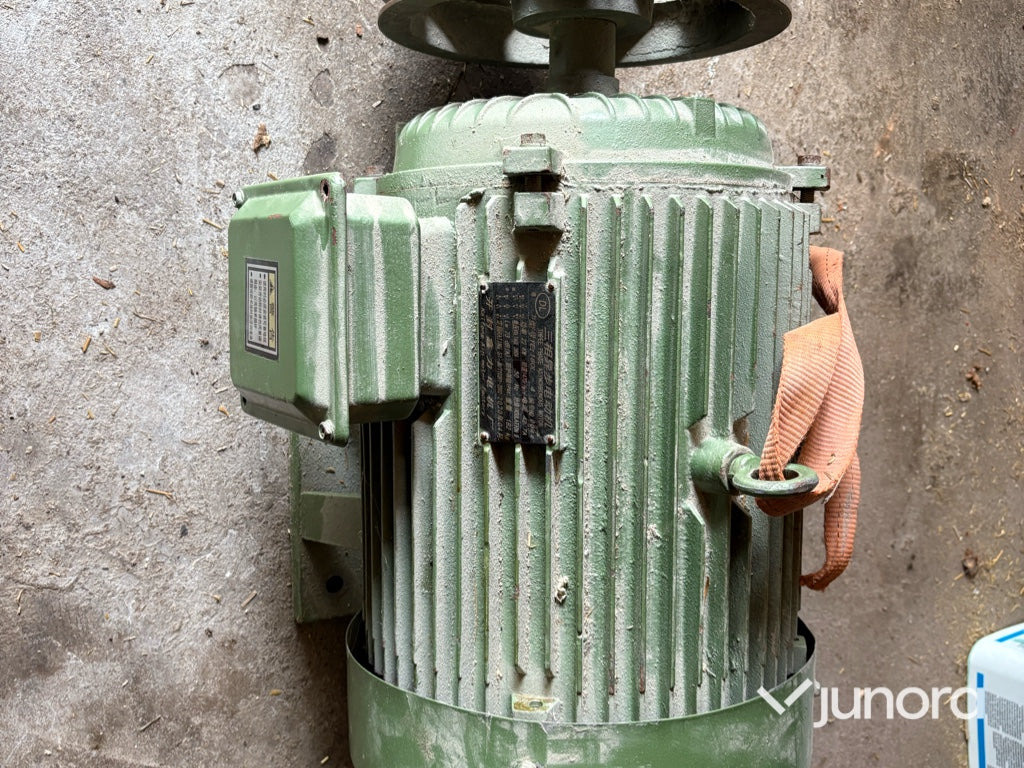 Elmotor - Trefas Asynkronmotor - 발전기 세트 : 사진 4 Elmotor - Trefas Asynkronmotor - 발전기 세트 : 사진 4