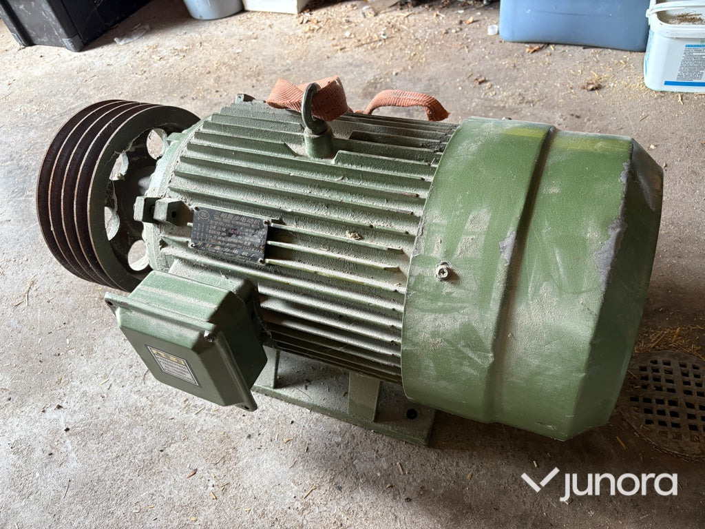 Elmotor - Trefas Asynkronmotor - 발전기 세트 : 사진 1 Elmotor - Trefas Asynkronmotor - 발전기 세트 : 사진 1