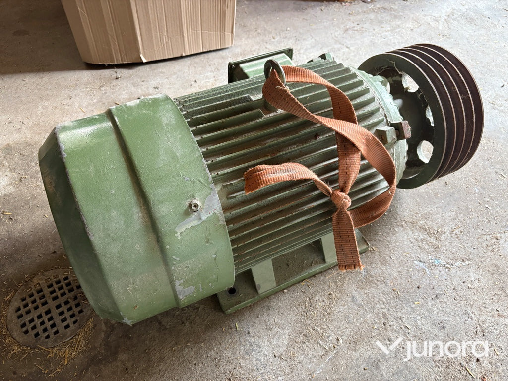 Elmotor - Trefas Asynkronmotor - 발전기 세트 : 사진 2 Elmotor - Trefas Asynkronmotor - 발전기 세트 : 사진 2