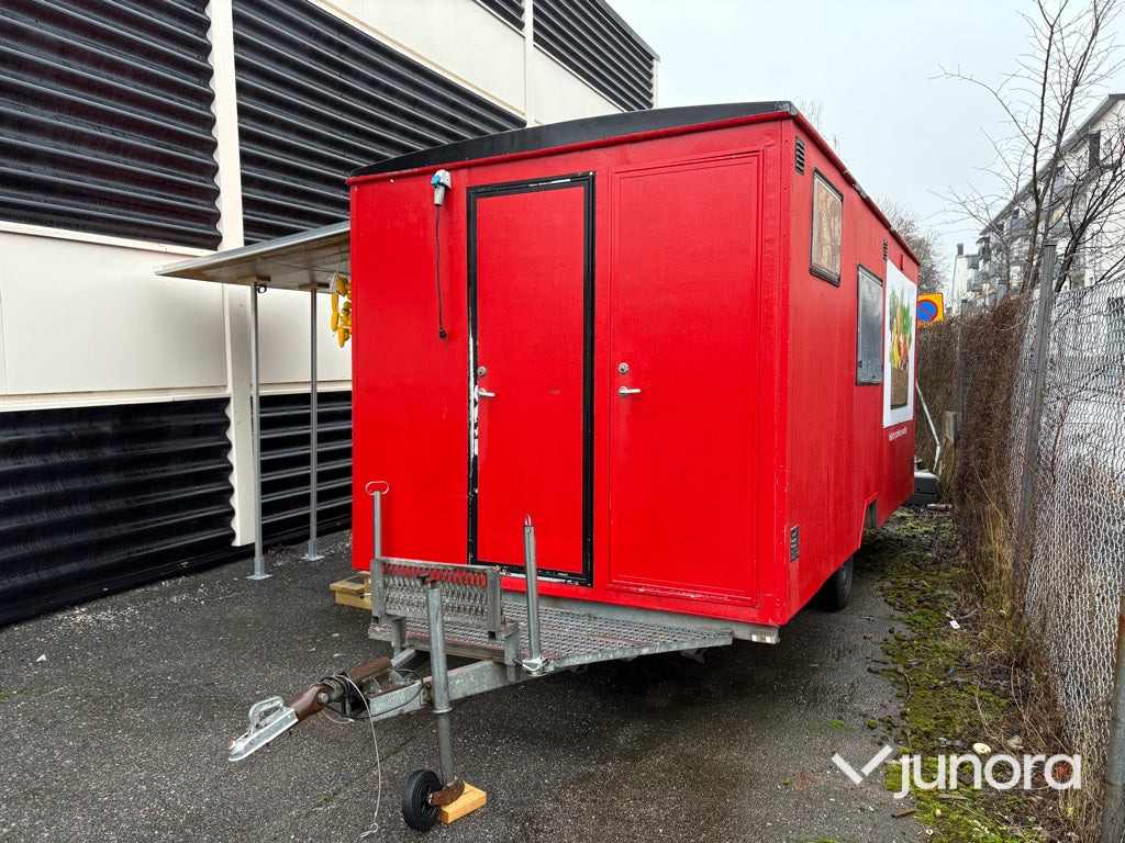 Försäljningsvagn - 자판기 트레일러 : 사진 1 Försäljningsvagn - 자판기 트레일러 : 사진 1