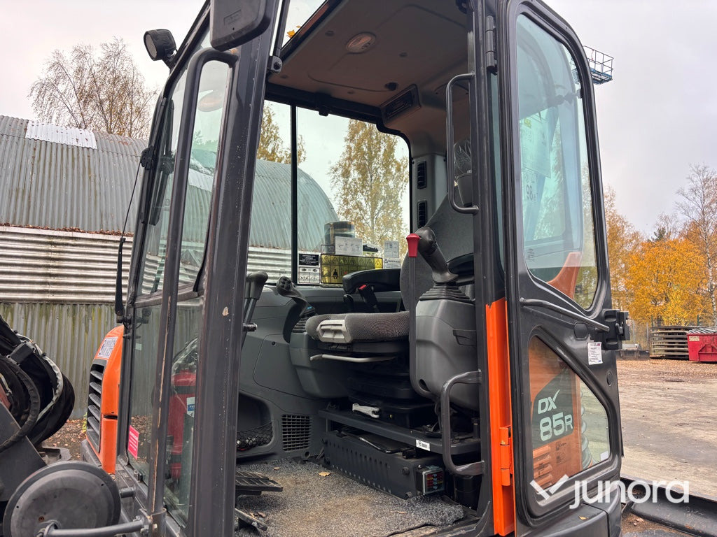 크롤러 굴삭기 Grävmaskin - Doosan DX85R-3 : 사진 13 크롤러 굴삭기 Grävmaskin - Doosan DX85R-3 : 사진 13