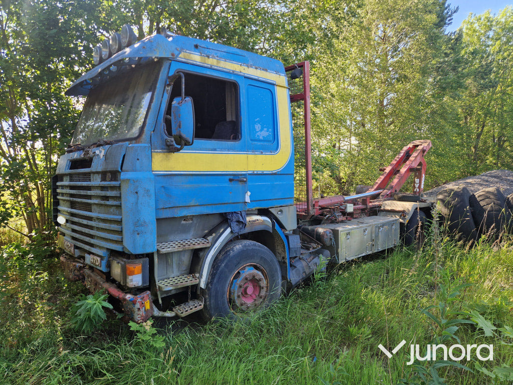 Lastväxlare Scania 143 H 470 - 후크 리프트 트럭 : 사진 1 Lastväxlare Scania 143 H 470 - 후크 리프트 트럭 : 사진 1