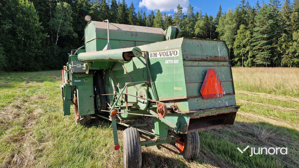 Skördetröska - Volvo BM, Aktiv 800 + Aktiv 800 som reservdel - 목초수확기 : 사진 2 Skördetröska - Volvo BM, Aktiv 800 + Aktiv 800 som reservdel - 목초수확기 : 사진 2