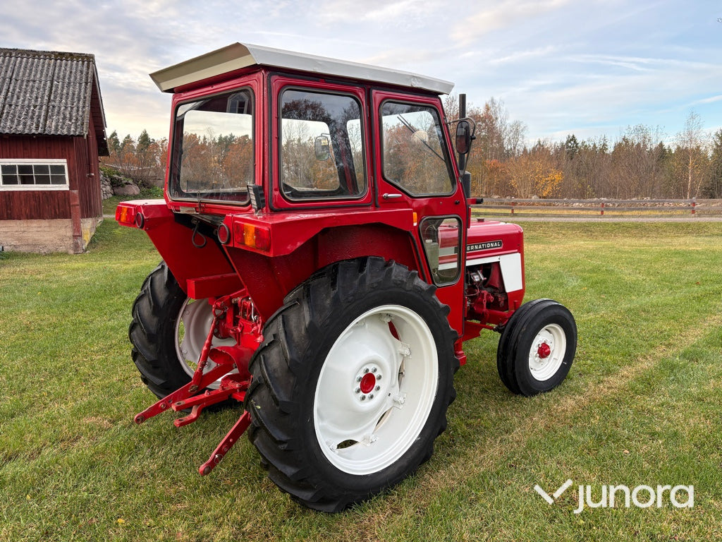 Traktor - International 444 - 장궤형 트랙터 : 사진 5 Traktor - International 444 - 장궤형 트랙터 : 사진 5