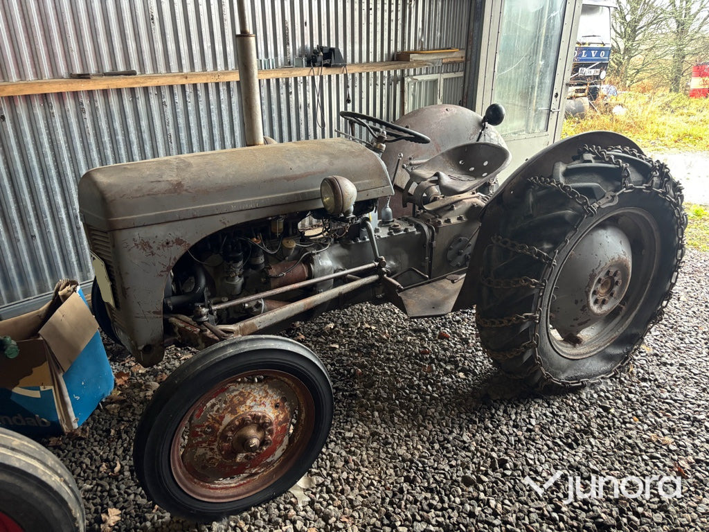 Traktor - Massey Ferguson TEA20 (Grålle) - 장궤형 트랙터 : 사진 1 Traktor - Massey Ferguson TEA20 (Grålle) - 장궤형 트랙터 : 사진 1