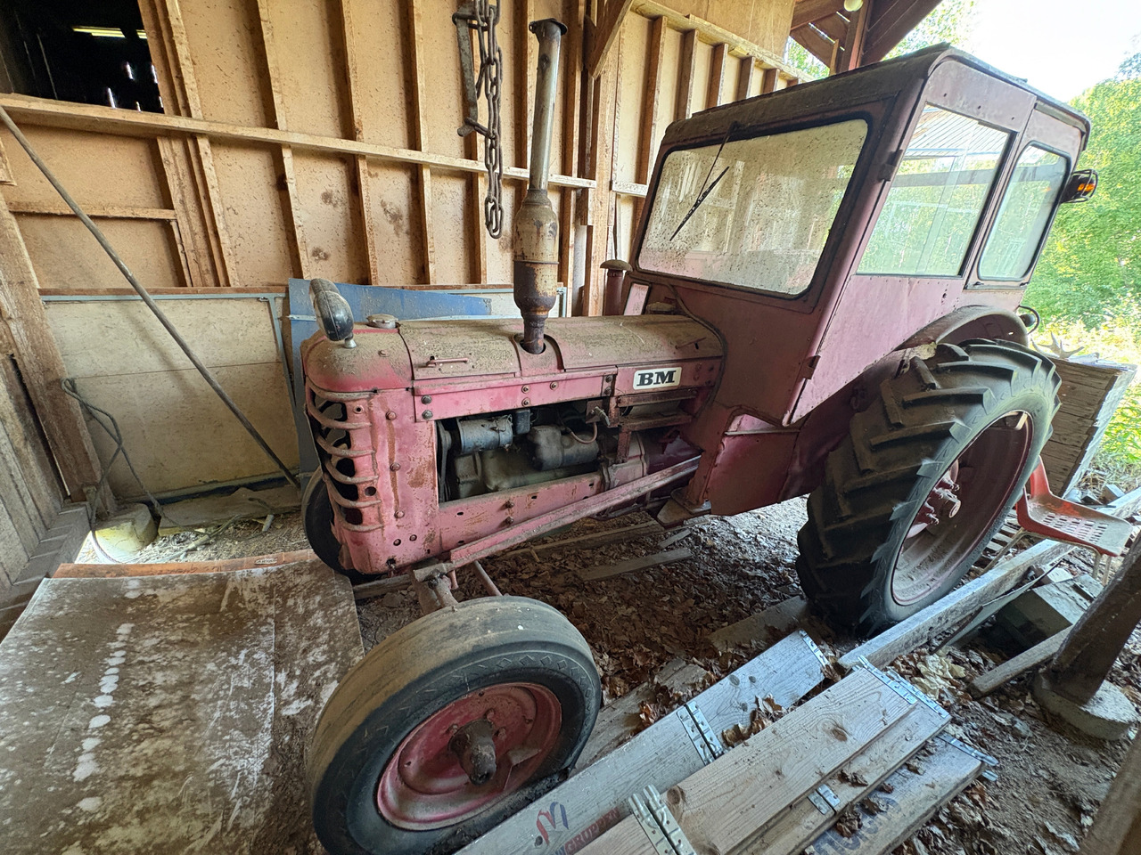 Volvo BM 350 - Årsmodell 1959 - 장궤형 트랙터 : 사진 1 Volvo BM 350 - Årsmodell 1959 - 장궤형 트랙터 : 사진 1