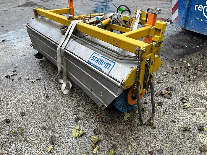 Aebi-Schmidt VKS 22-H - 빗자루 : 사진 5 Aebi-Schmidt VKS 22-H - 빗자루 : 사진 5