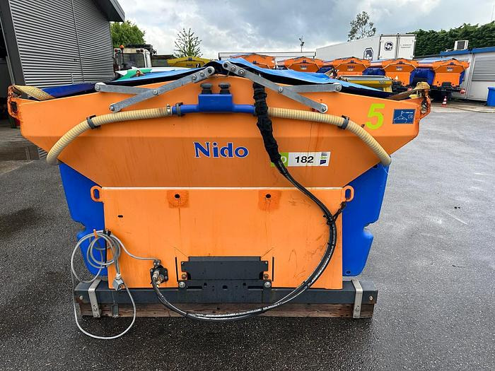 Nido Stratos B20-24 VCLN-490 - 모래/ 소금 살포기 : 사진 3 Nido Stratos B20-24 VCLN-490 - 모래/ 소금 살포기 : 사진 3