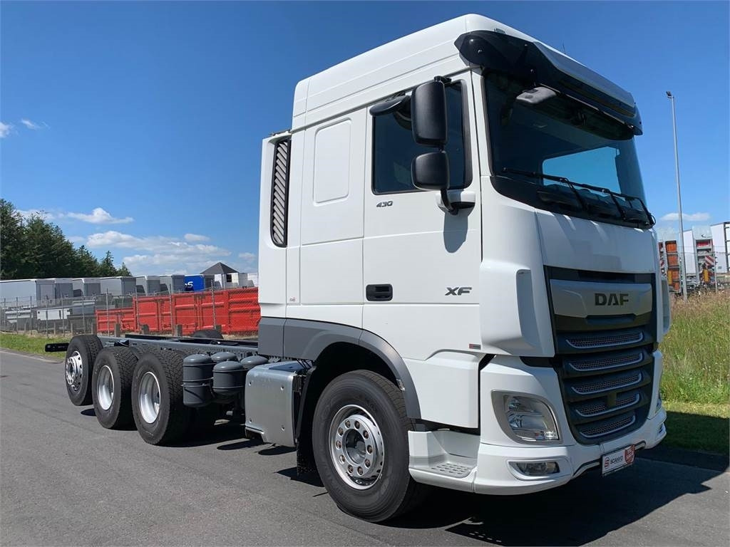 DAF XF 430 FAW 8x4*4 Tridem - 스킵 로더 트럭 : 사진 1 DAF XF 430 FAW 8x4*4 Tridem - 스킵 로더 트럭 : 사진 1