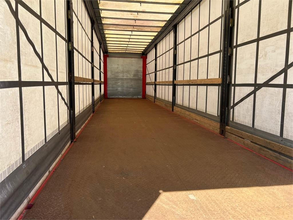 Kel-Berg D100V 13,6 mtr gardin - lodretstående lift - 커튼사이더 세미 트레일러 : 사진 5 Kel-Berg D100V 13,6 mtr gardin - lodretstående lift - 커튼사이더 세미 트레일러 : 사진 5
