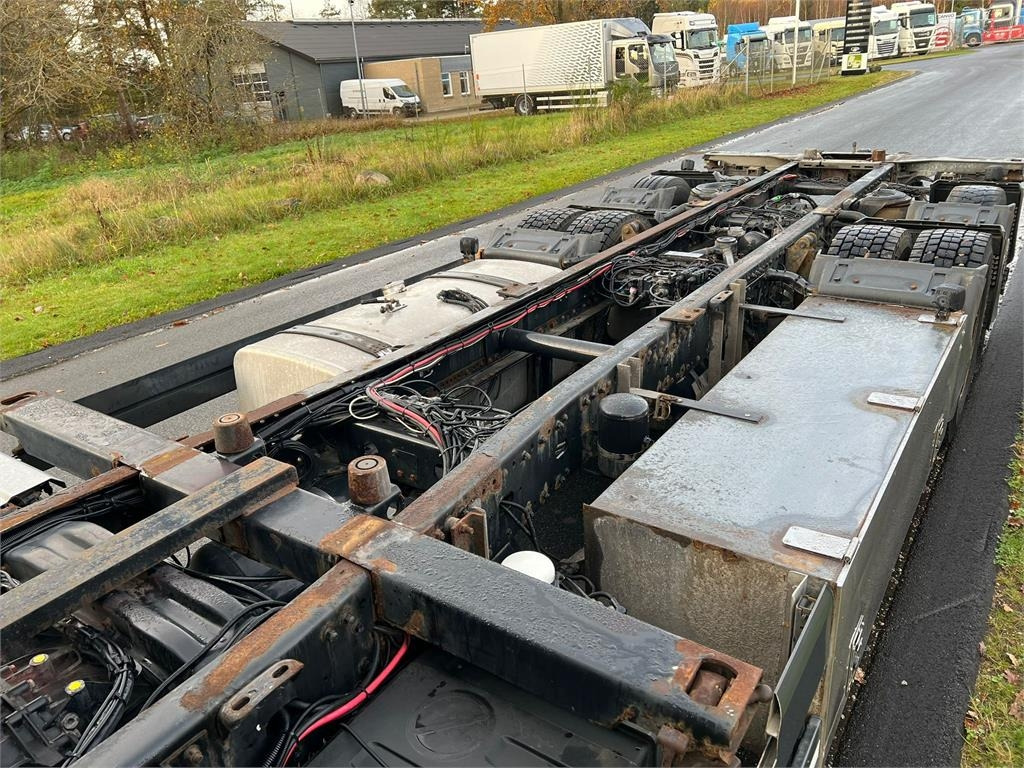 컨테이너 운반 장치/ 스와프 보디 트럭 MAN TGS 26-440 6x2-4 LL : 사진 9 컨테이너 운반 장치/ 스와프 보디 트럭 MAN TGS 26-440 6x2-4 LL : 사진 9