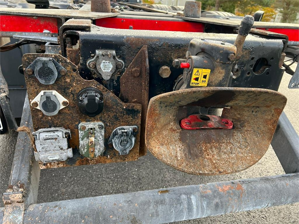 컨테이너 운반 장치/ 스와프 보디 트럭 MAN TGS 26-440 6x2-4 LL : 사진 13 컨테이너 운반 장치/ 스와프 보디 트럭 MAN TGS 26-440 6x2-4 LL : 사진 13