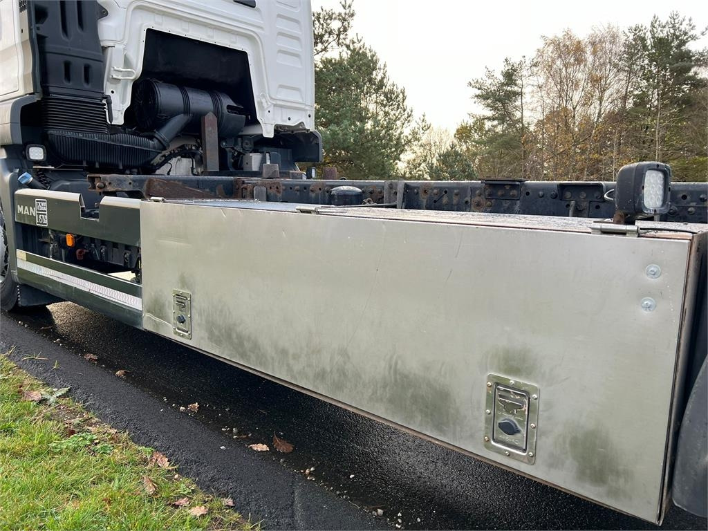 컨테이너 운반 장치/ 스와프 보디 트럭 MAN TGS 26-440 6x2-4 LL : 사진 11 컨테이너 운반 장치/ 스와프 보디 트럭 MAN TGS 26-440 6x2-4 LL : 사진 11
