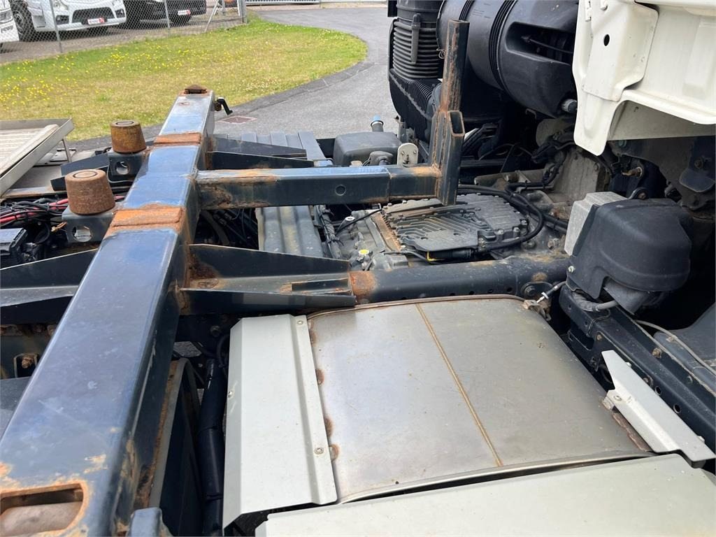 MAN TGS 26-500 6x2-4 LL - 컨테이너 운반 장치/ 스와프 보디 트럭 : 사진 4 MAN TGS 26-500 6x2-4 LL - 컨테이너 운반 장치/ 스와프 보디 트럭 : 사진 4