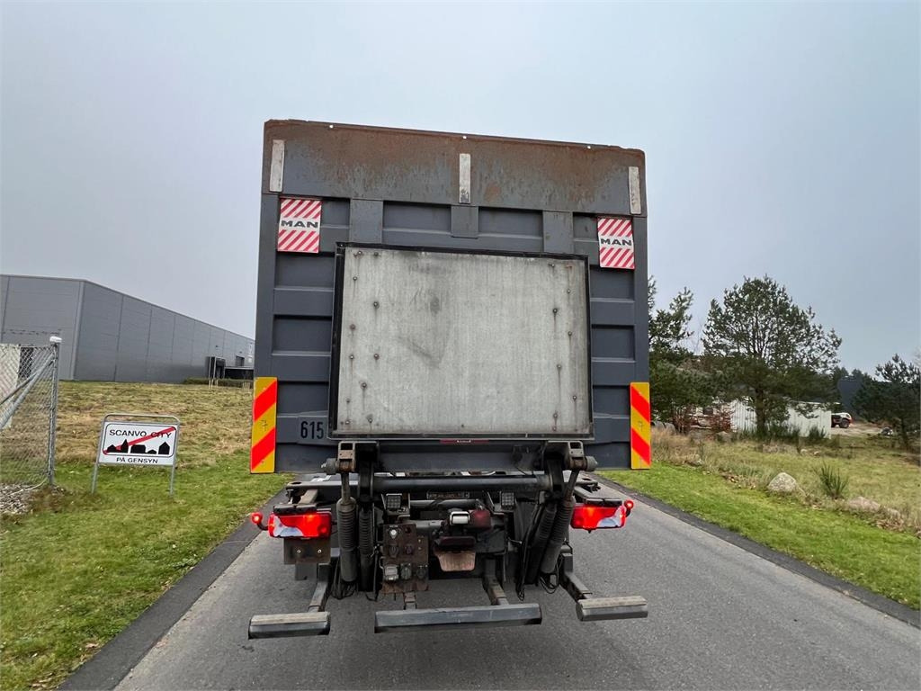 MAN TGS 26-500 6x2-4 LL - 컨테이너 운반 장치/ 스와프 보디 트럭 : 사진 4 MAN TGS 26-500 6x2-4 LL - 컨테이너 운반 장치/ 스와프 보디 트럭 : 사진 4