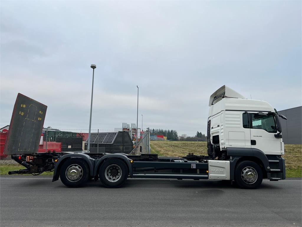 MAN TGS 26-500 6x2-4 LL - 컨테이너 운반 장치/ 스와프 보디 트럭 : 사진 4 MAN TGS 26-500 6x2-4 LL - 컨테이너 운반 장치/ 스와프 보디 트럭 : 사진 4