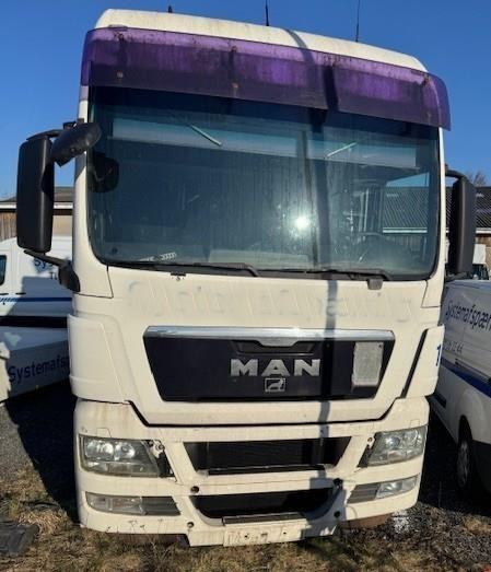 MAN TGX 18-440 4x2 LLS-U mega - 트랙터 유닛 : 사진 1 MAN TGX 18-440 4x2 LLS-U mega - 트랙터 유닛 : 사진 1
