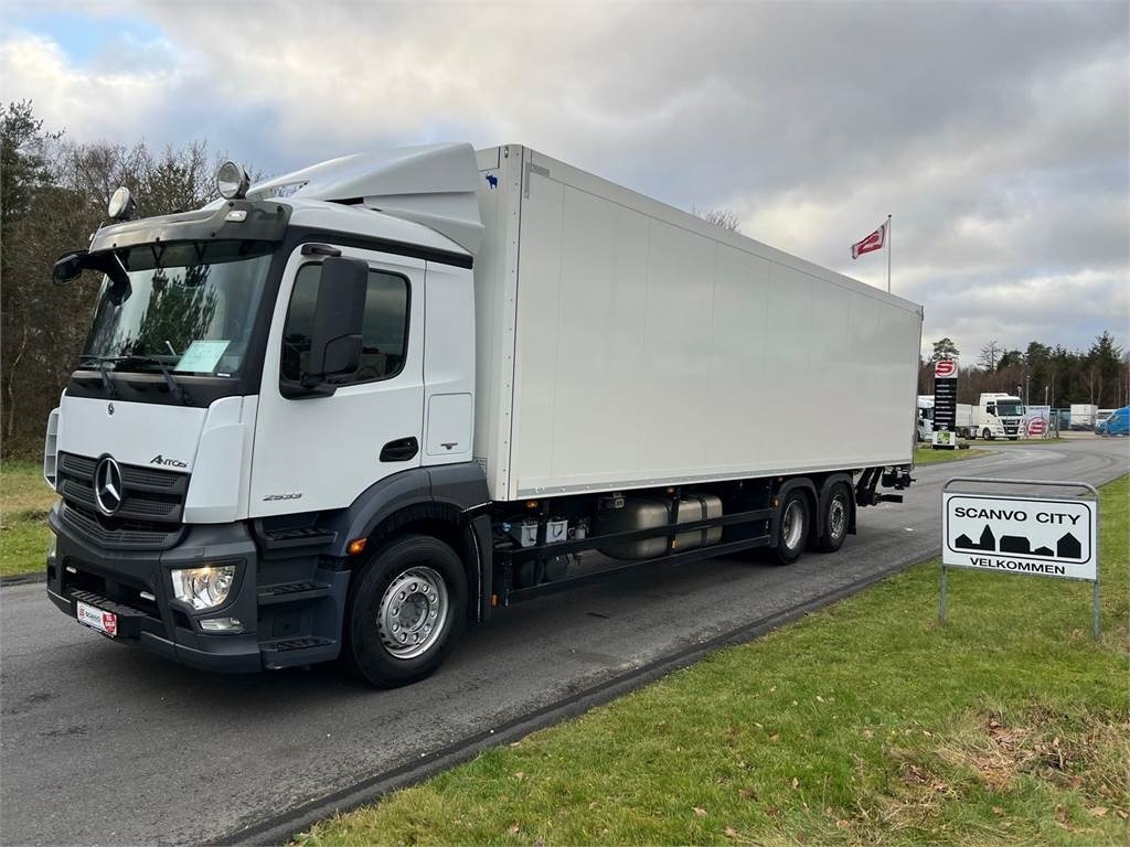 Mercedes-Benz Antos 2533 L - 박스 트럭 : 사진 1 Mercedes-Benz Antos 2533 L - 박스 트럭 : 사진 1