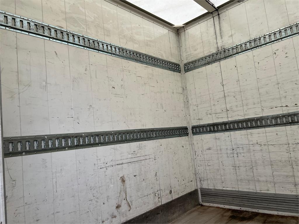 Mercedes-Benz Atego 1224 LnR - 박스 트럭 : 사진 4 Mercedes-Benz Atego 1224 LnR - 박스 트럭 : 사진 4