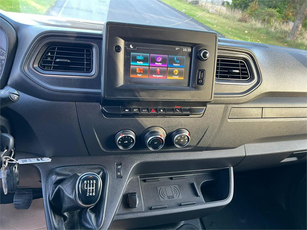 패널 밴 Renault Master 2.3 DCI 165 Rwd Twin L3H3 : 사진 19 패널 밴 Renault Master 2.3 DCI 165 Rwd Twin L3H3 : 사진 19