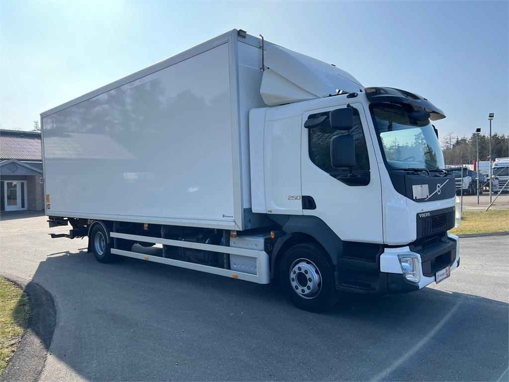Volvo FL 16 ton 250HK  - 박스 트럭 : 사진 2 Volvo FL 16 ton 250HK  - 박스 트럭 : 사진 2