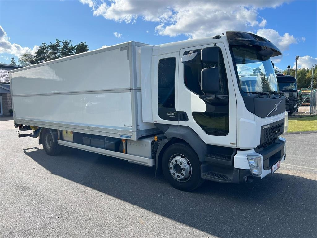Volvo FL 250 16 ton - 박스 트럭 : 사진 3 Volvo FL 250 16 ton - 박스 트럭 : 사진 3