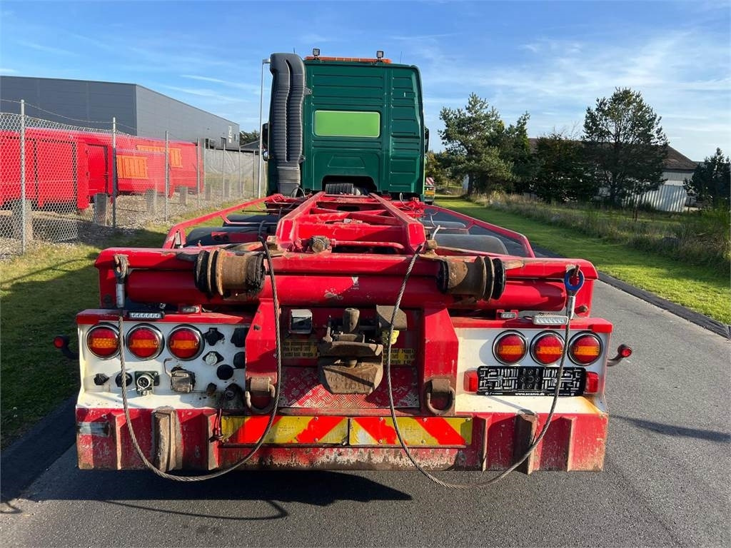 Volvo FM500 8x2*6 rigid pusher-tag tridem - 스킵 로더 트럭 : 사진 4 Volvo FM500 8x2*6 rigid pusher-tag tridem - 스킵 로더 트럭 : 사진 4