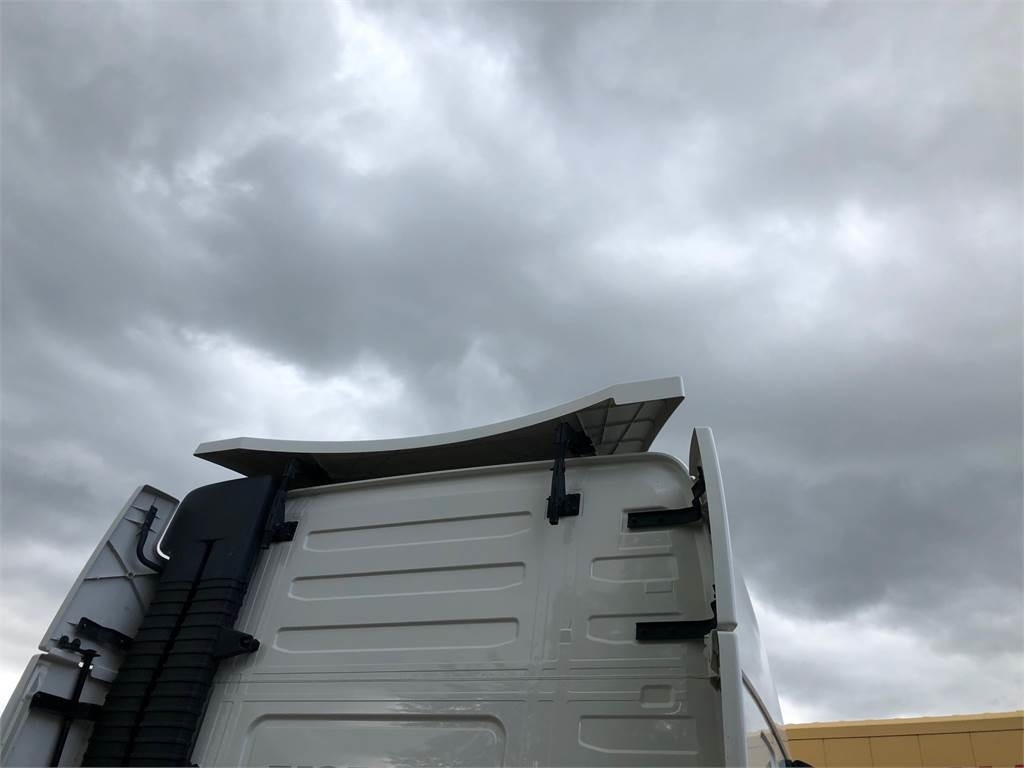 Volvo Tagspoiler Volvo FH Globetrotter 2018 - 공기역학/ 스포일러 트럭 용 : 사진 5 Volvo Tagspoiler Volvo FH Globetrotter 2018 - 공기역학/ 스포일러 트럭 용 : 사진 5
