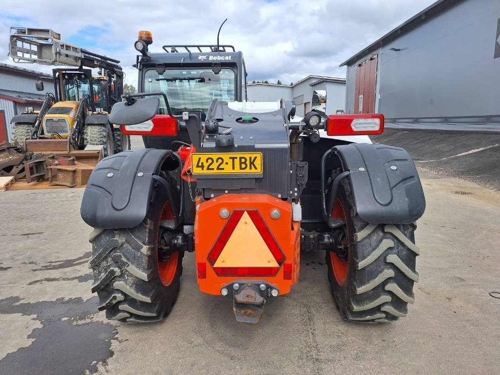Bobcat MYYTY! SOLD! TL30.70 AGRI - 텔레스코픽 핸들러 : 사진 3 Bobcat MYYTY! SOLD! TL30.70 AGRI - 텔레스코픽 핸들러 : 사진 3
