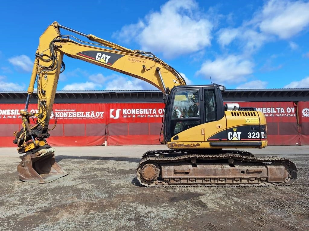 CAT 320DLRR PYÖRITTÄJÄLLÄ  - 크롤러 굴삭기 : 사진 1 CAT 320DLRR PYÖRITTÄJÄLLÄ  - 크롤러 굴삭기 : 사진 1