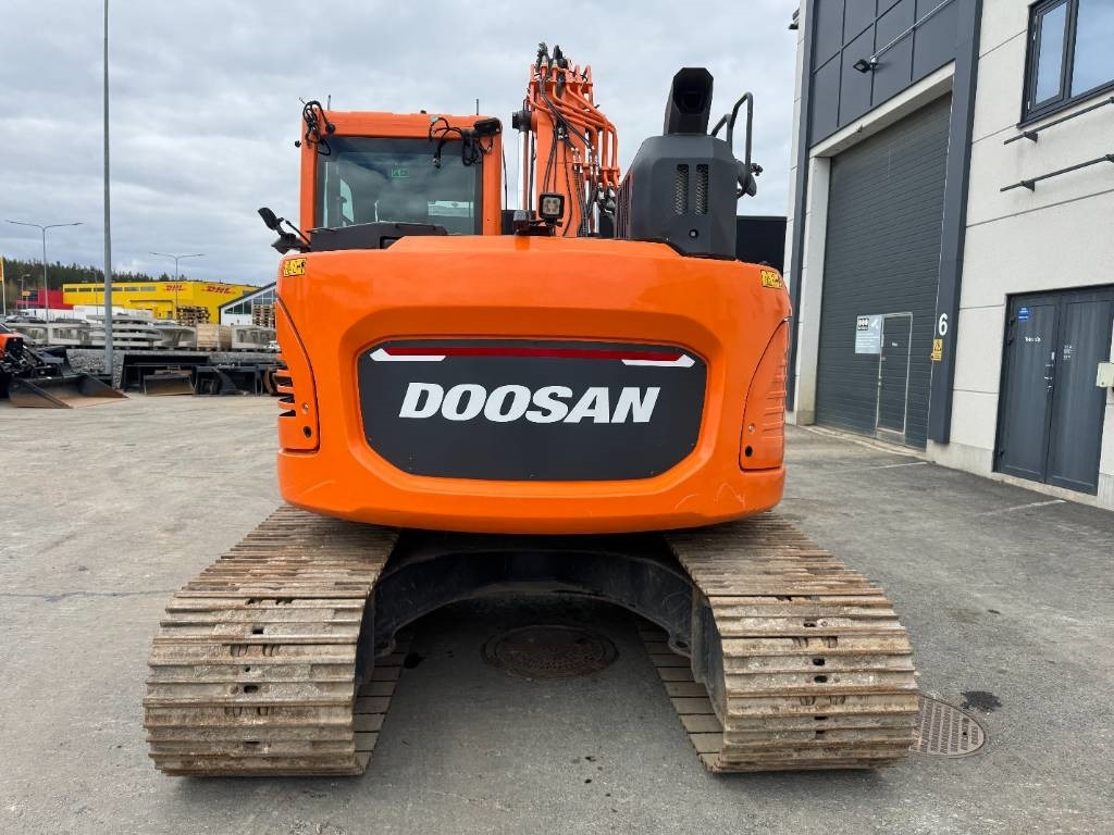Develon DX 140 LCR-7, STAGE V - 크롤러 굴삭기 : 사진 4 Develon DX 140 LCR-7, STAGE V - 크롤러 굴삭기 : 사진 4