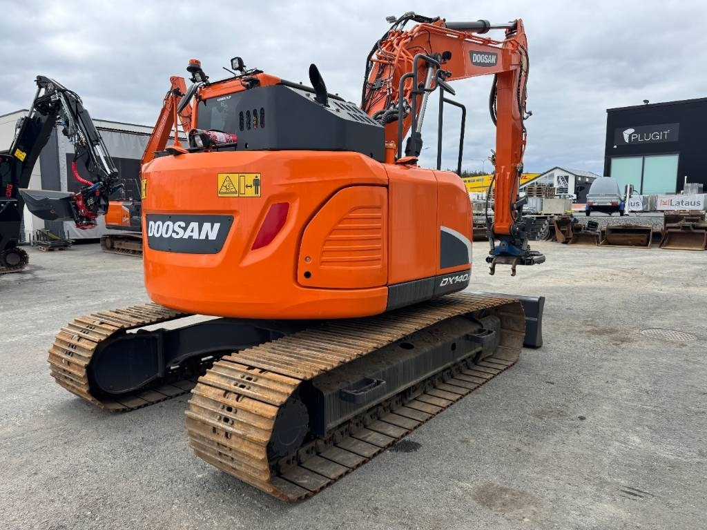 Doosan DX 140 LCR-5 Pyörittäjällä - 크롤러 굴삭기 : 사진 5 Doosan DX 140 LCR-5 Pyörittäjällä - 크롤러 굴삭기 : 사진 5