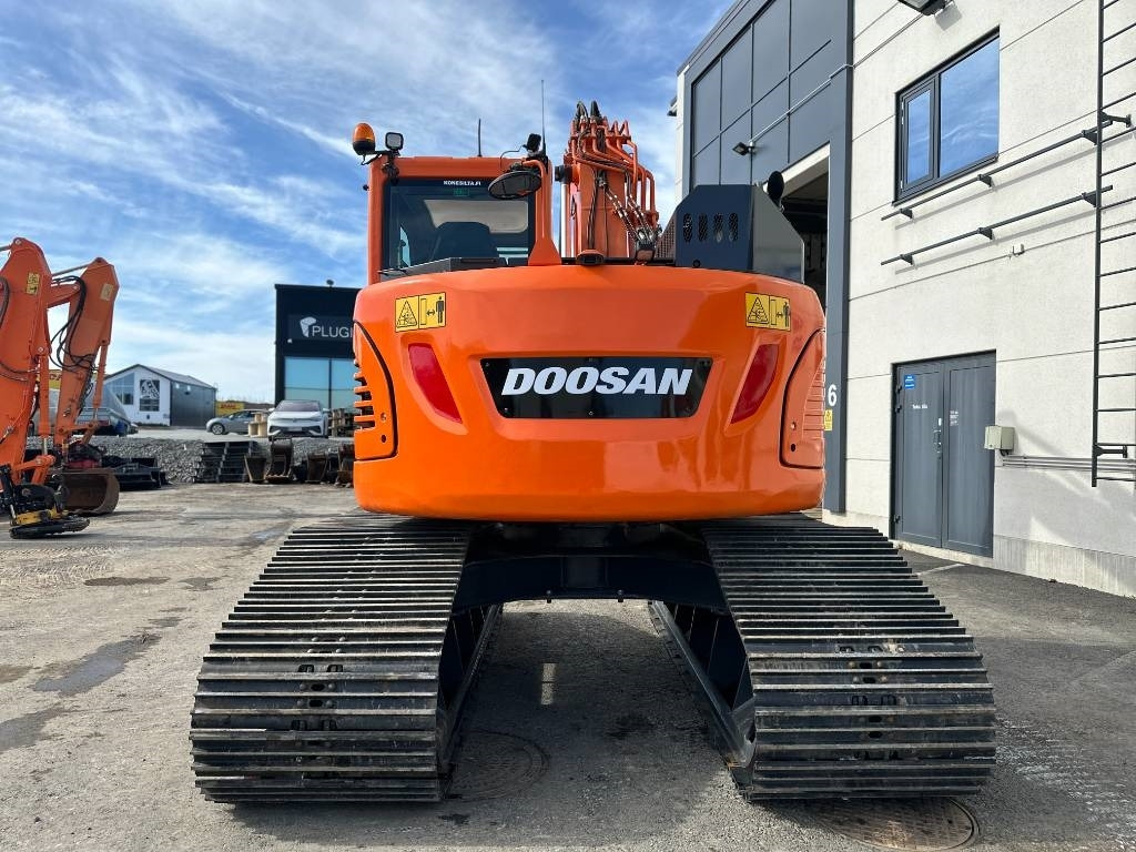 Doosan DX 140 LCR-5 metsäalusta - 크롤러 굴삭기 : 사진 3 Doosan DX 140 LCR-5 metsäalusta - 크롤러 굴삭기 : 사진 3