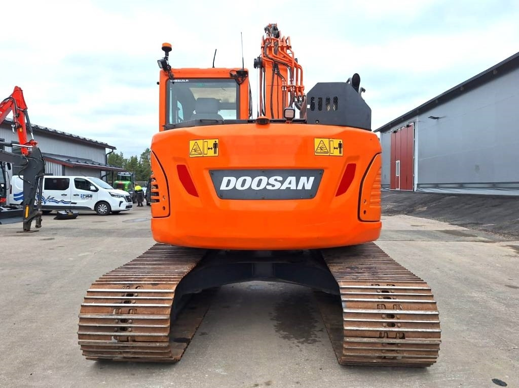 Doosan DX140LCR-5 PYÖRITTÄJÄLLÄ - 크롤러 굴삭기 : 사진 3 Doosan DX140LCR-5 PYÖRITTÄJÄLLÄ - 크롤러 굴삭기 : 사진 3