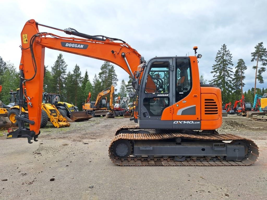 Doosan DX140LCR-5 - 크롤러 굴삭기 : 사진 1 Doosan DX140LCR-5 - 크롤러 굴삭기 : 사진 1