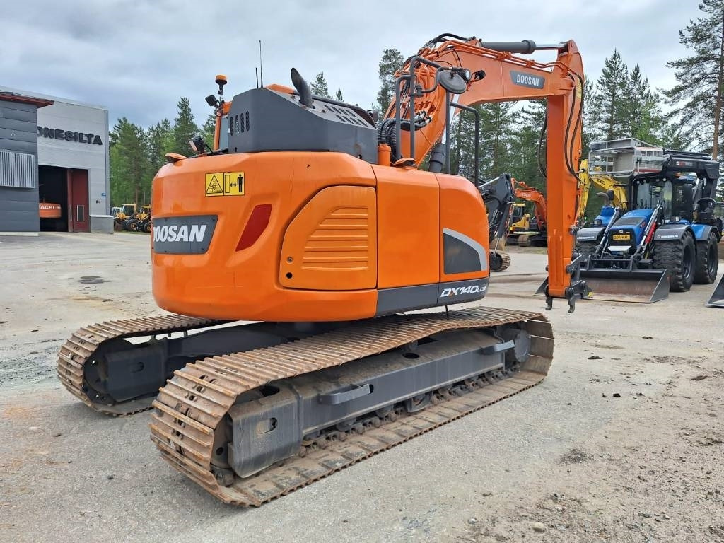 Doosan DX140LCR-5 - 크롤러 굴삭기 : 사진 3 Doosan DX140LCR-5 - 크롤러 굴삭기 : 사진 3