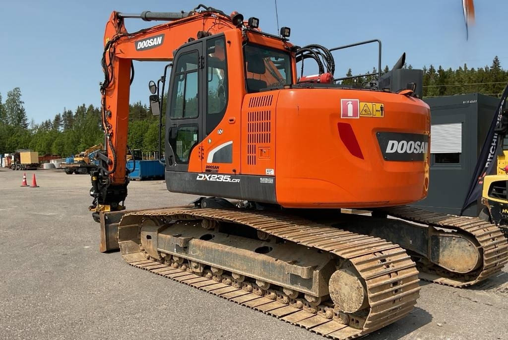 Doosan DX235LCR-5 DOZER - 크롤러 굴삭기 : 사진 2 Doosan DX235LCR-5 DOZER - 크롤러 굴삭기 : 사진 2