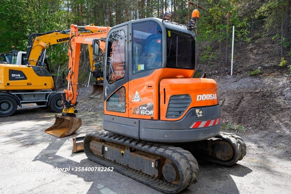 Doosan DX60R ENGCONILLA - 미니 굴삭기 : 사진 2 Doosan DX60R ENGCONILLA - 미니 굴삭기 : 사진 2