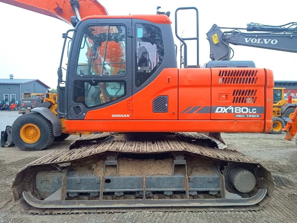 Doosan MYYTY! SOLD! DX180LCH-3 HIGH TRACK - 크롤러 굴삭기 : 사진 2 Doosan MYYTY! SOLD! DX180LCH-3 HIGH TRACK - 크롤러 굴삭기 : 사진 2