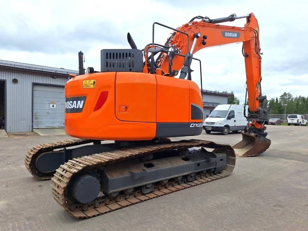Doosan MYYTY! SOLD! DX235LCR-5 PYÖRITTÄJÄ - 크롤러 굴삭기 : 사진 4 Doosan MYYTY! SOLD! DX235LCR-5 PYÖRITTÄJÄ - 크롤러 굴삭기 : 사진 4