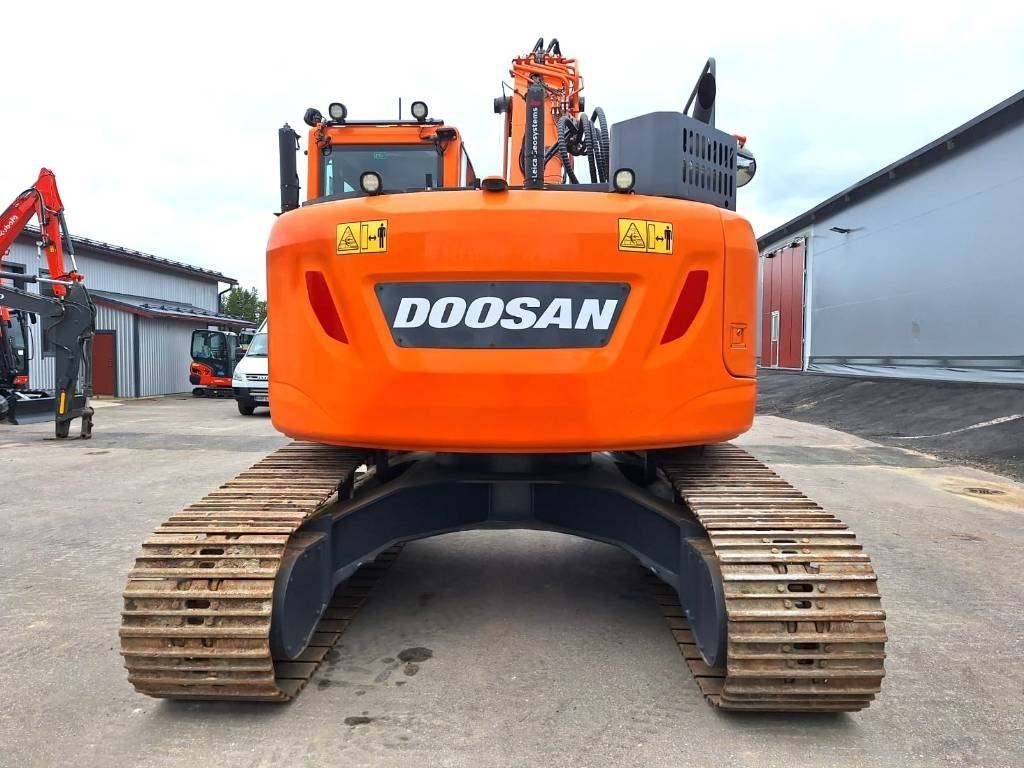 Doosan MYYTY! SOLD! DX235LCR-5 PYÖRITTÄJÄ - 크롤러 굴삭기 : 사진 3 Doosan MYYTY! SOLD! DX235LCR-5 PYÖRITTÄJÄ - 크롤러 굴삭기 : 사진 3