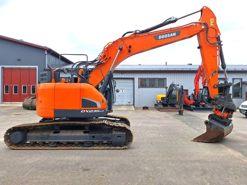 Doosan MYYTY! SOLD! DX235LCR-5 PYÖRITTÄJÄ - 크롤러 굴삭기 : 사진 5 Doosan MYYTY! SOLD! DX235LCR-5 PYÖRITTÄJÄ - 크롤러 굴삭기 : 사진 5