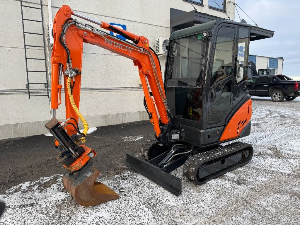 Hitachi ZX 18-3 CLR Kallistaja ja pyöritys - 미니 굴삭기 : 사진 2 Hitachi ZX 18-3 CLR Kallistaja ja pyöritys - 미니 굴삭기 : 사진 2
