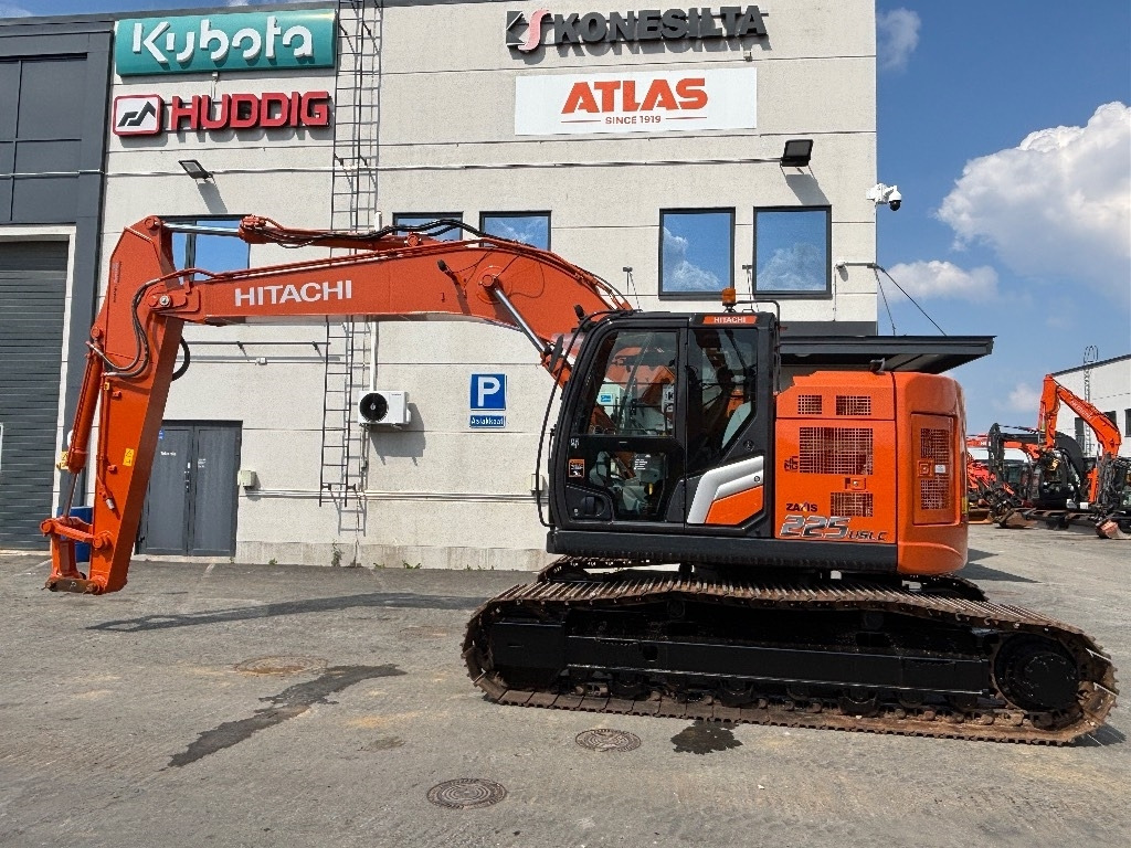Hitachi ZX225USLC-7 - 크롤러 굴삭기 : 사진 1 Hitachi ZX225USLC-7 - 크롤러 굴삭기 : 사진 1